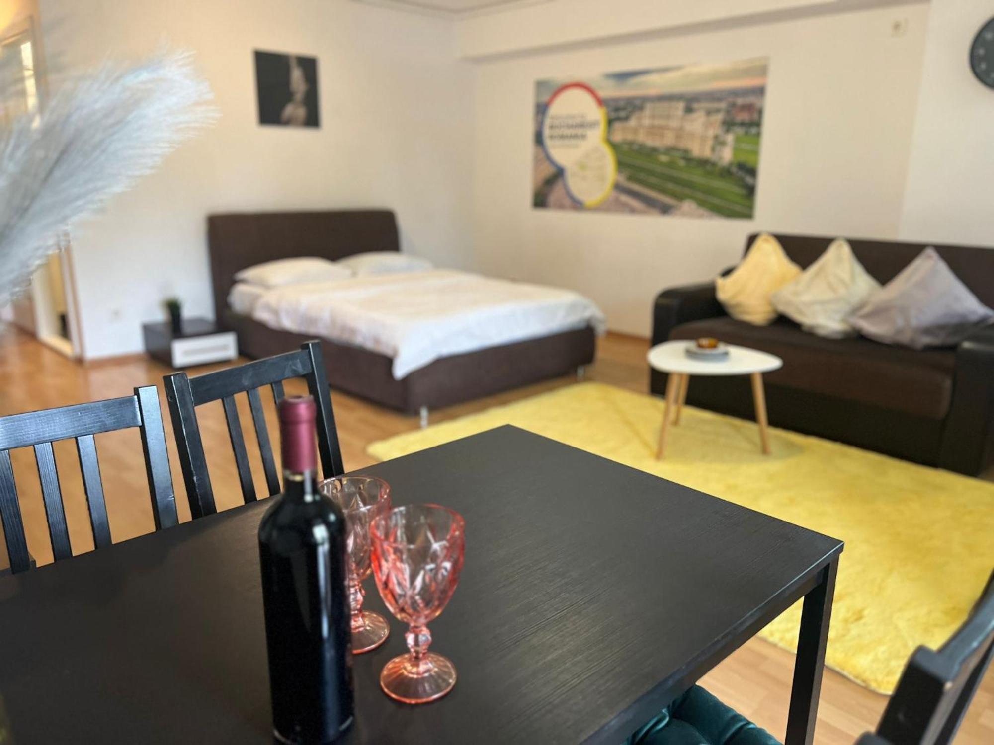 Tranzzit Airport Apartament Otopeni Luaran gambar