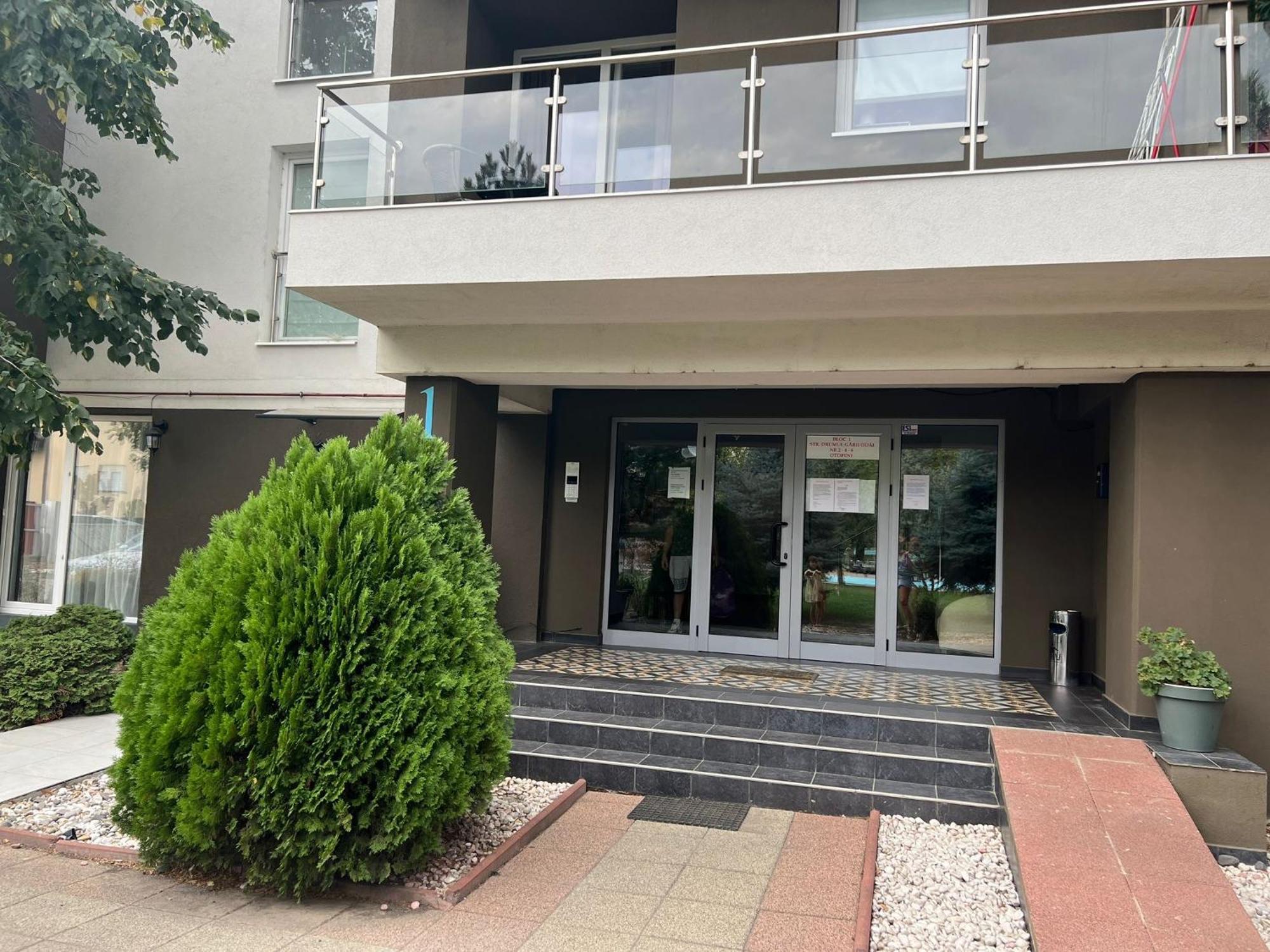 Tranzzit Airport Apartament Otopeni Luaran gambar